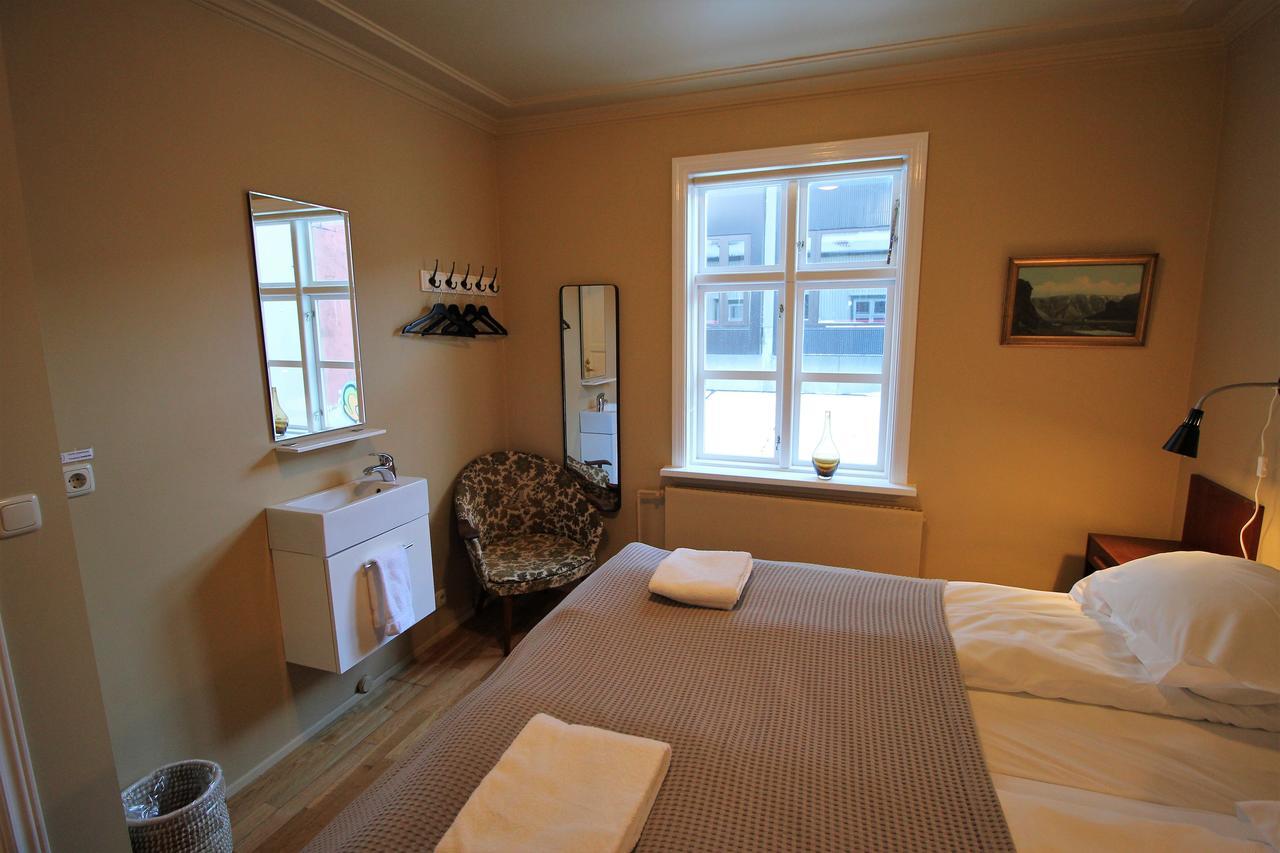 Grettir Guesthouse Рейкявик Екстериор снимка